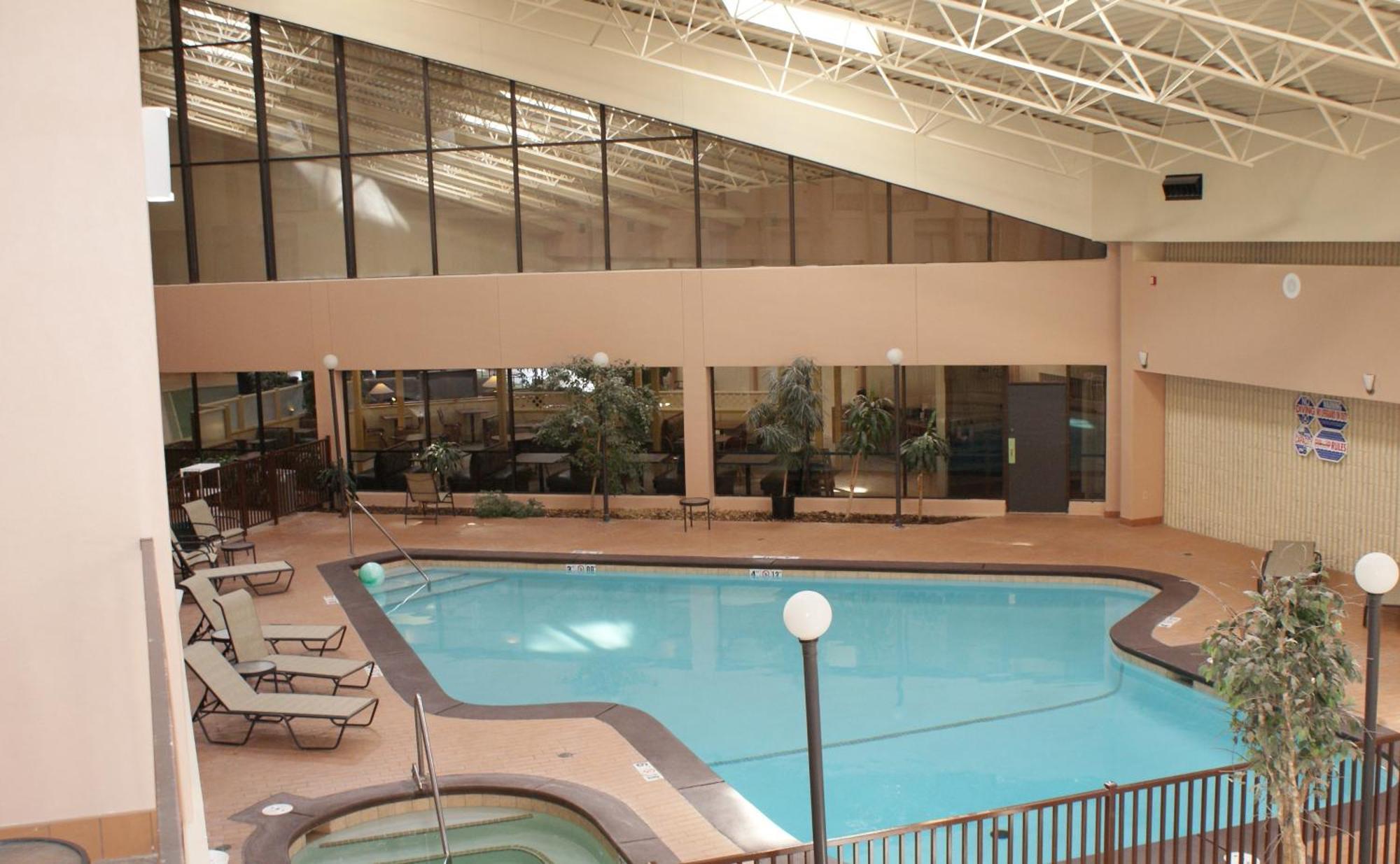 Wyndham Garden Hotel