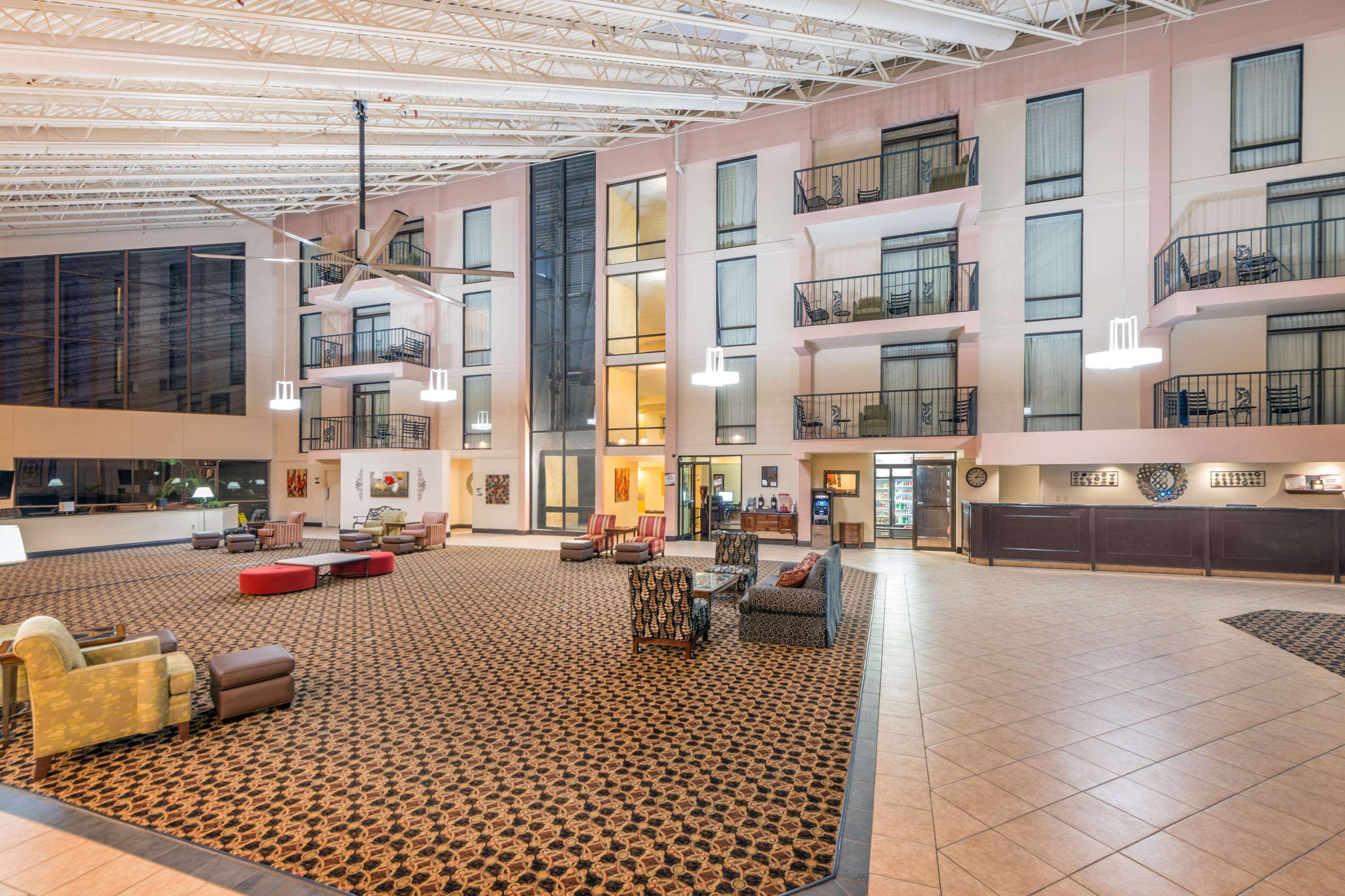 Wyndham Garden 3* Stillwater